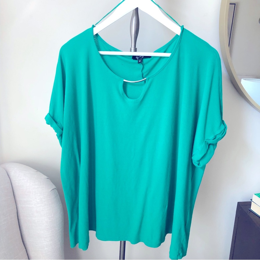 Kelly Green Short Sleeve T-shirt Blouse Keyhole Metallic Accent Loose Soft Rayon